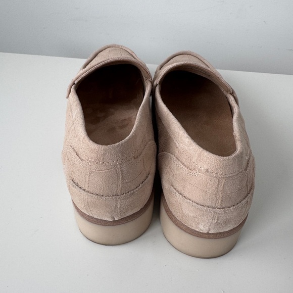 Vionic Cleo Loafer Size 9 Women’s Beige Leather Loafers - EUC - Picture 6 of 8